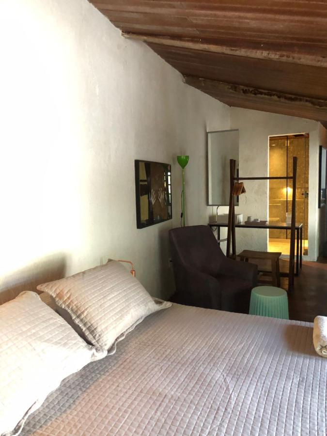 Bed & Breakfast & Art Gallery