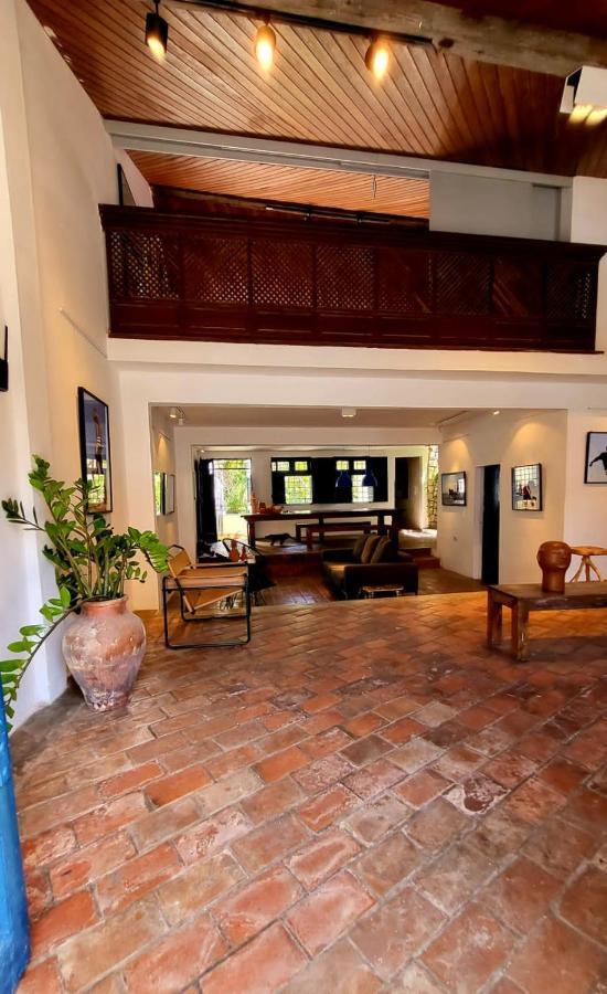 Bed & Breakfast & Art Gallery *